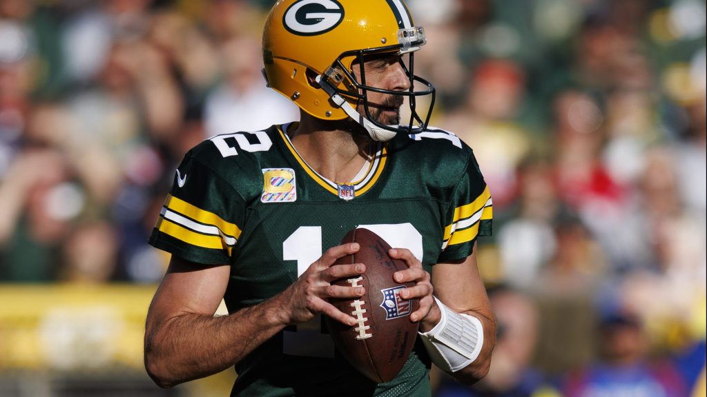 Aaron Rodgers becomes fifth QB in NFL history to 500 career TD passes