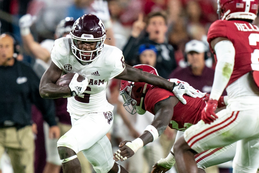 Aggies open as slight favorite against South Carolina