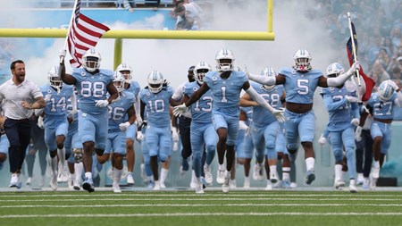 Football Hosts Pitt For Primetime Saturday Showdown
