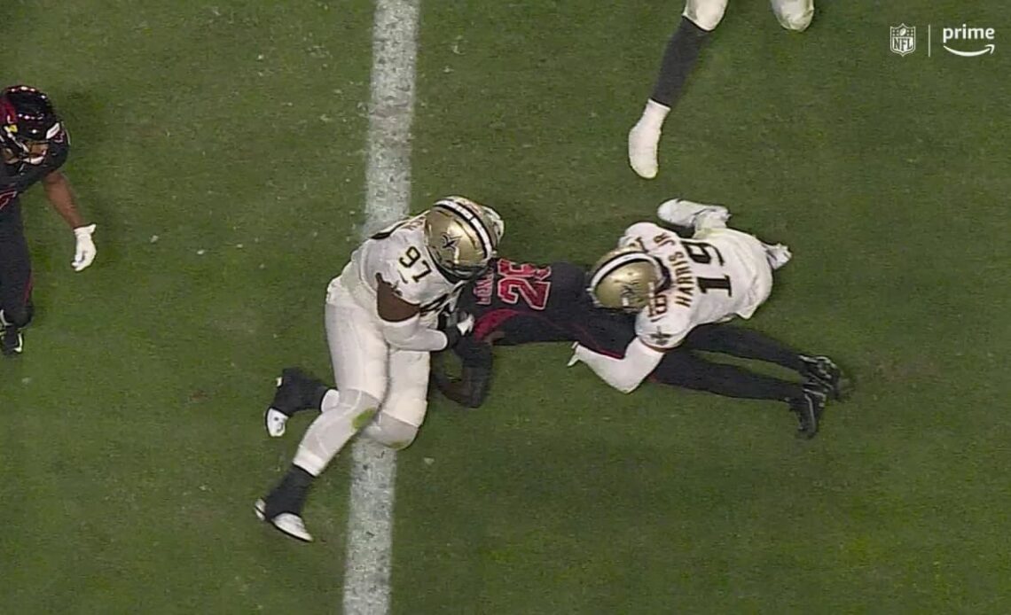 HIGHLIGHT: Benjamin Stretches For Two-Point Conversion