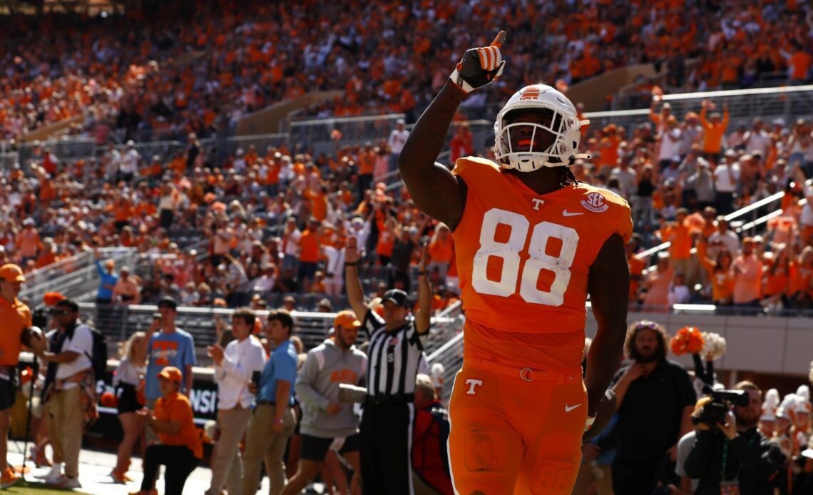 No. 3 Vols Cruise to 65-24 Win on Homecoming Against UT Martin