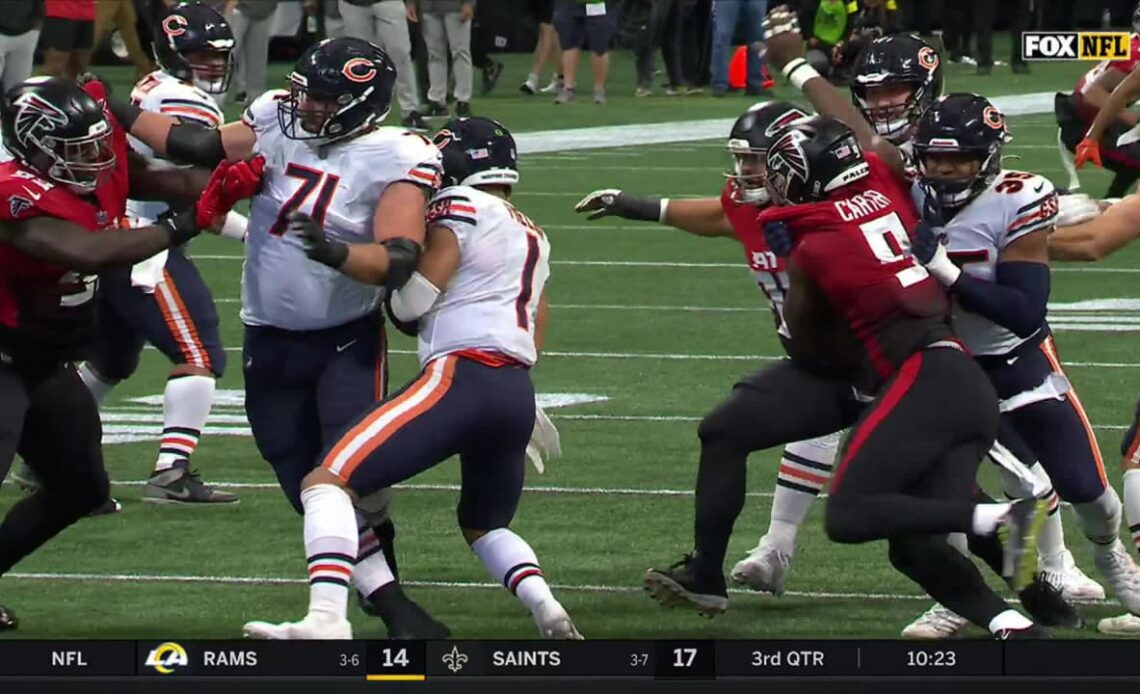 Abdullah Anderson starts second half with sack on Justin Fields