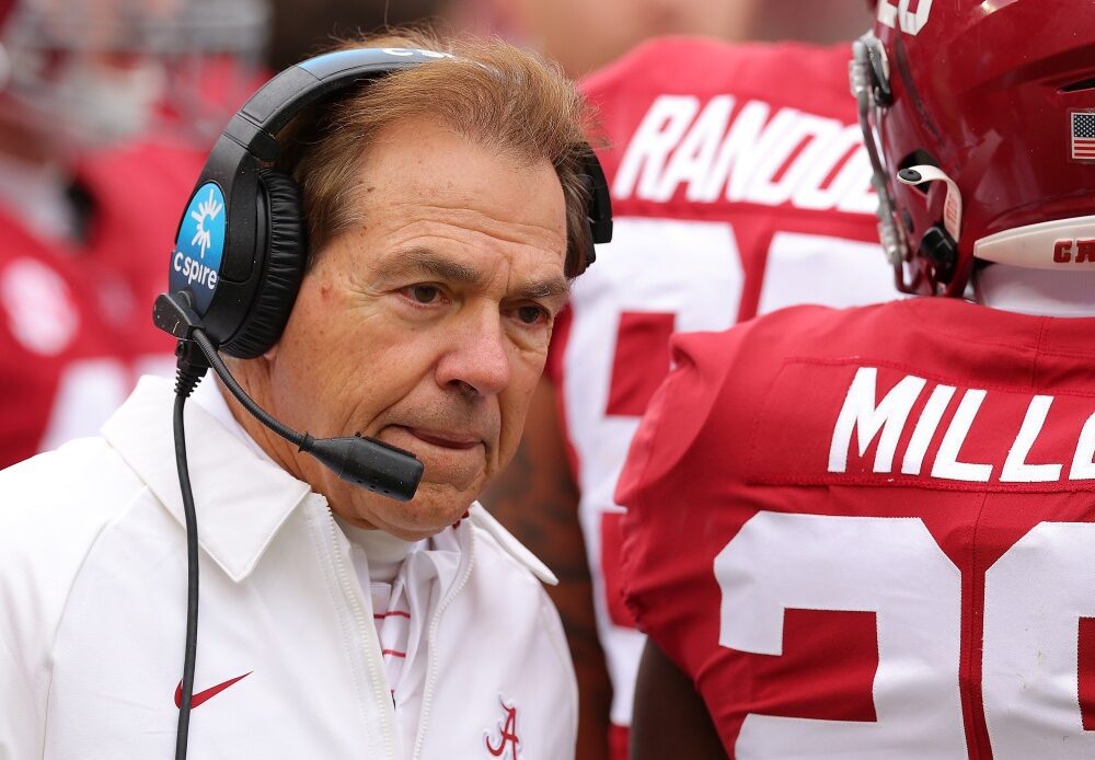 Alabama stays put in latest AP top-25 poll despite chaos near top