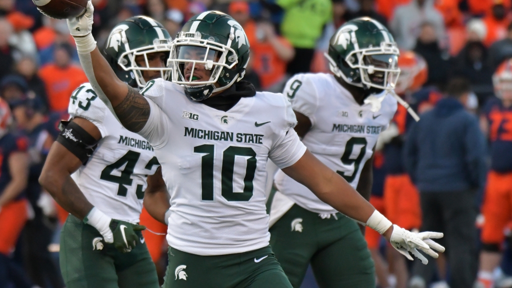 Big Ten takes two of top three spots in USA TODAY Sports Coaches Poll