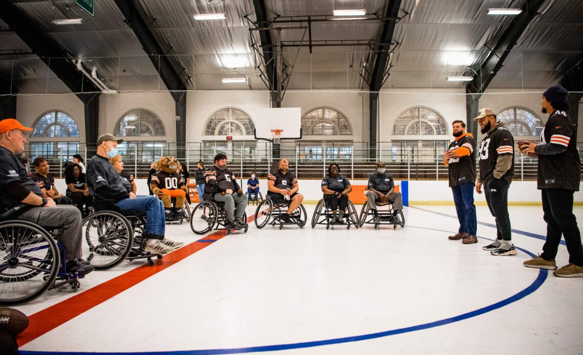 Browns welcome veterans, athletes from Adaptive Sports Ohio for wheelchair flag football clinic