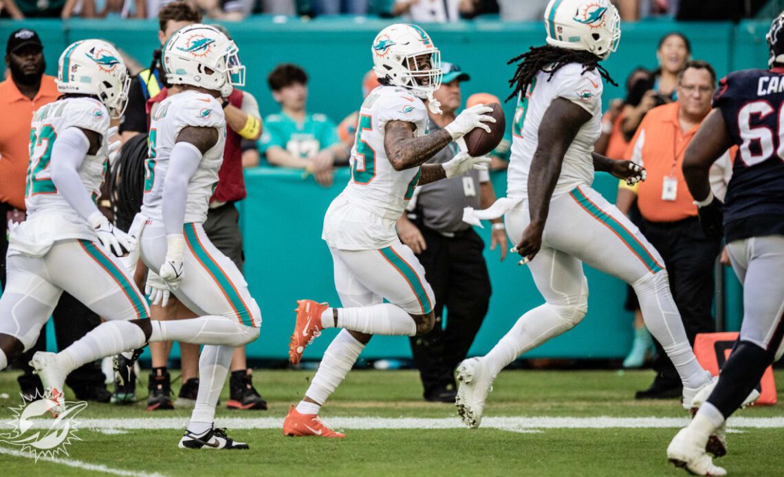 Can't-Miss Play: Xavien Howard gets scoop-and-score