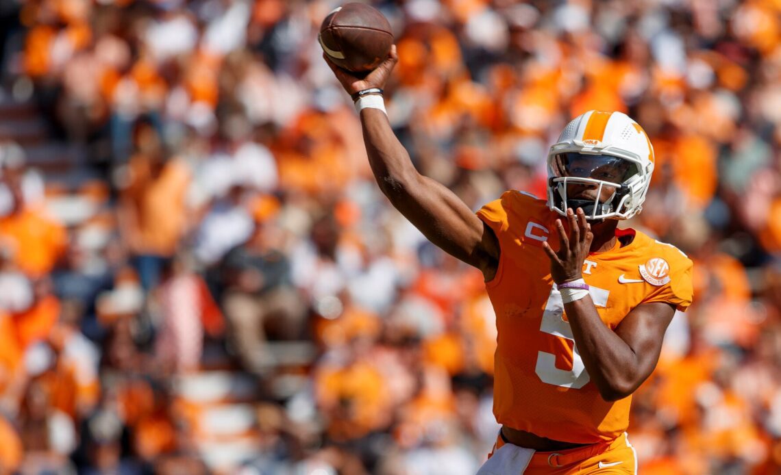 Hooker Tabbed a Semifinalist for Davey O'Brien Award