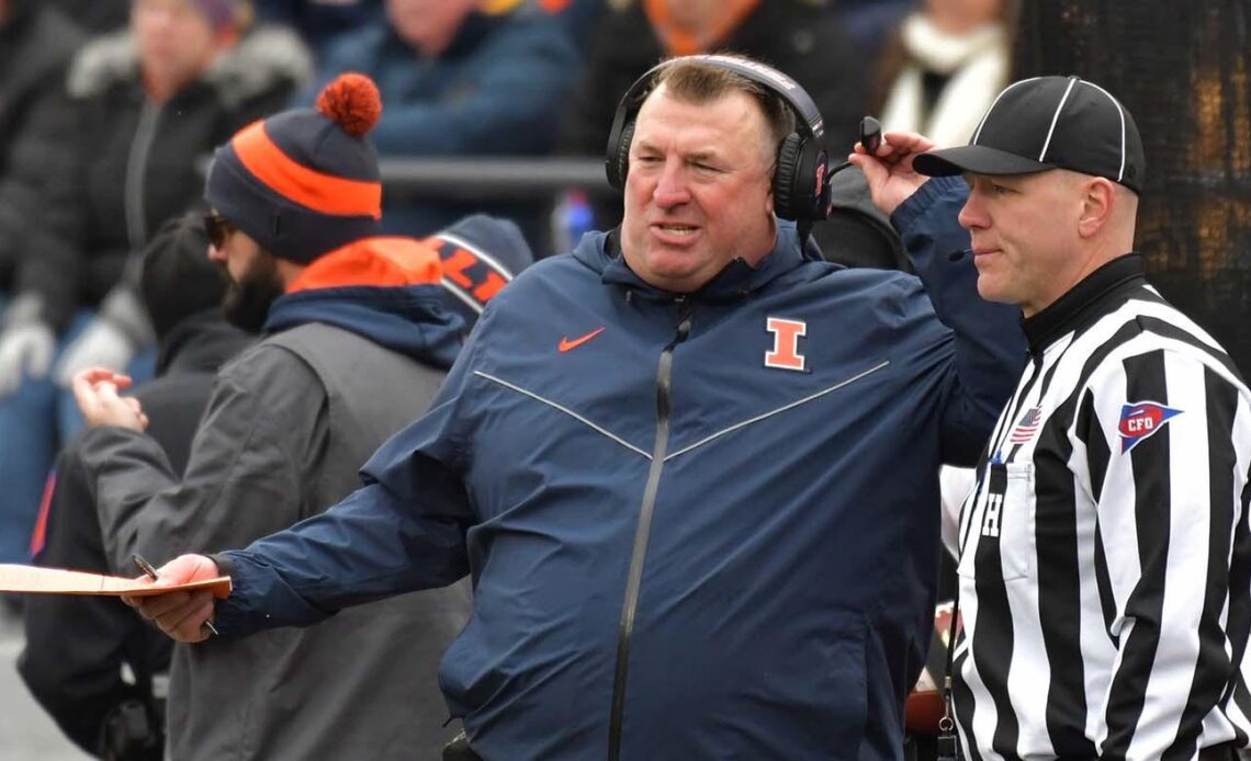Illinois coach Bret Bielema criticizes officiating after loss to No. 3 Michigan: 'I'm extremely pissed off'