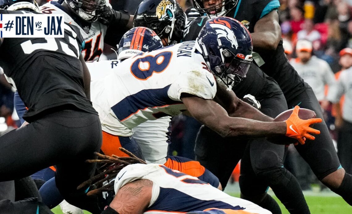 Latavius Murray rushes for a 2-yard touchdown | Broncos at Jaguars