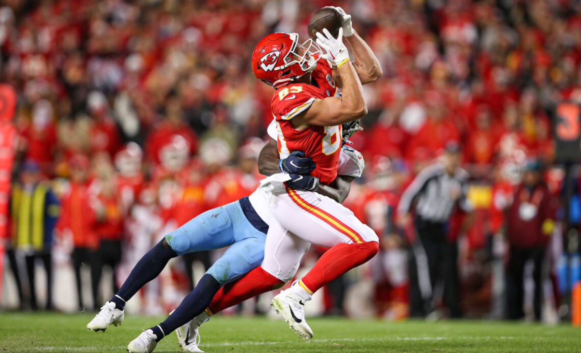 Photos: Top Shots From Week 9 vs. the Titans