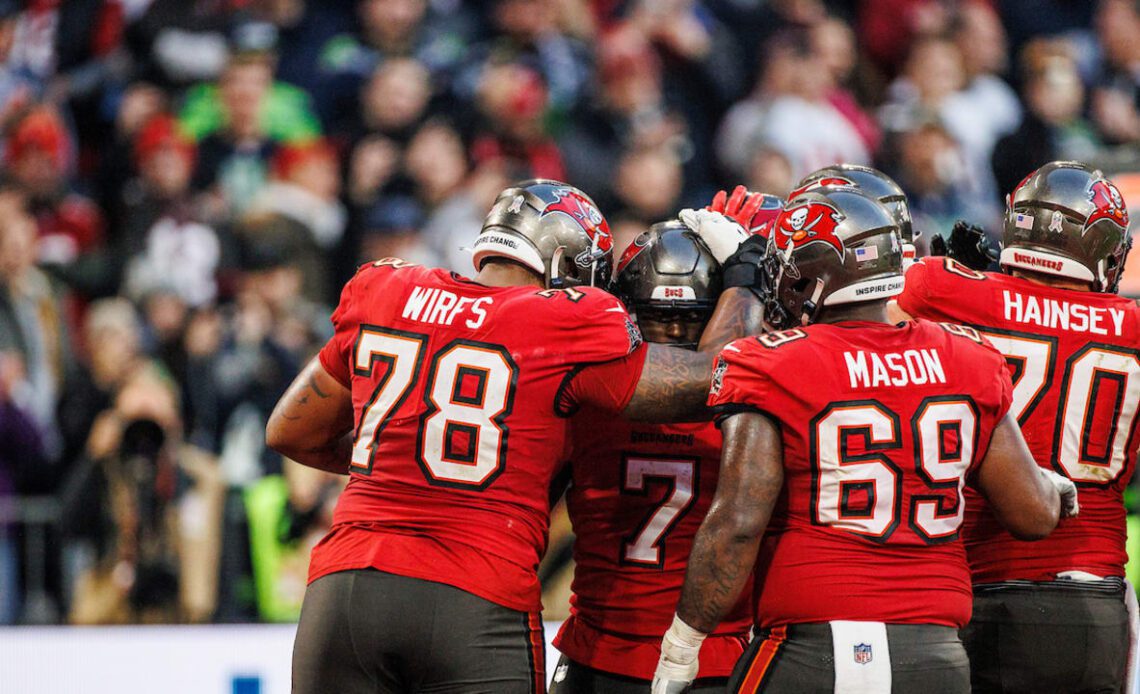 Seahawks vs. Bucs Week 10