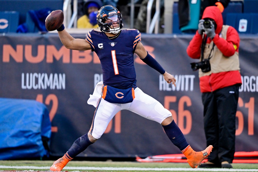 Bears QB Justin Fields dubbed one of NFL’s biggest Pro Bowl snubs