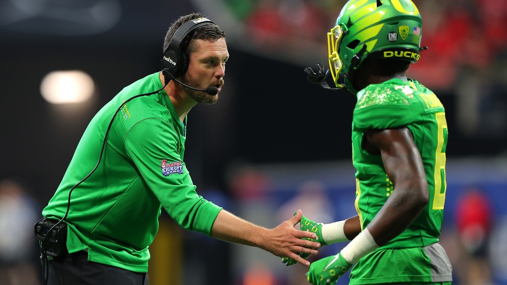 Dan Lanning previews bowl game, talks OC Will Stein