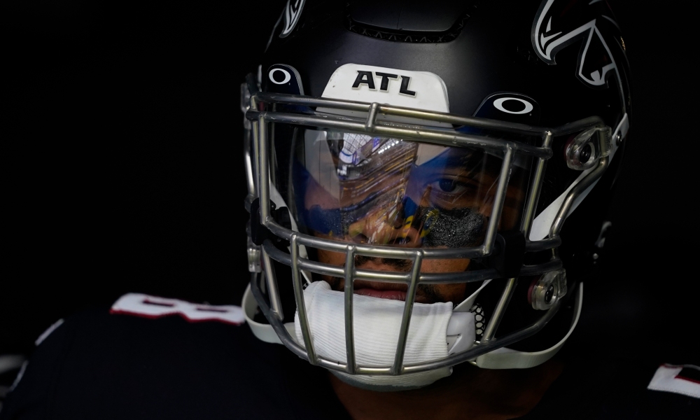 Elijah Wilkinson returns, Cordarrelle Patterson DNP