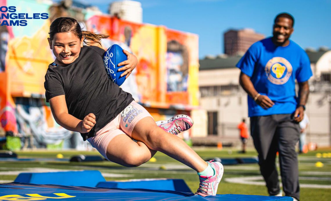 Los Angeles Rams Community | Rams host PLAY 60 Football Clinic with United American Indian Involvement to kickoff Native American Heritage Month
