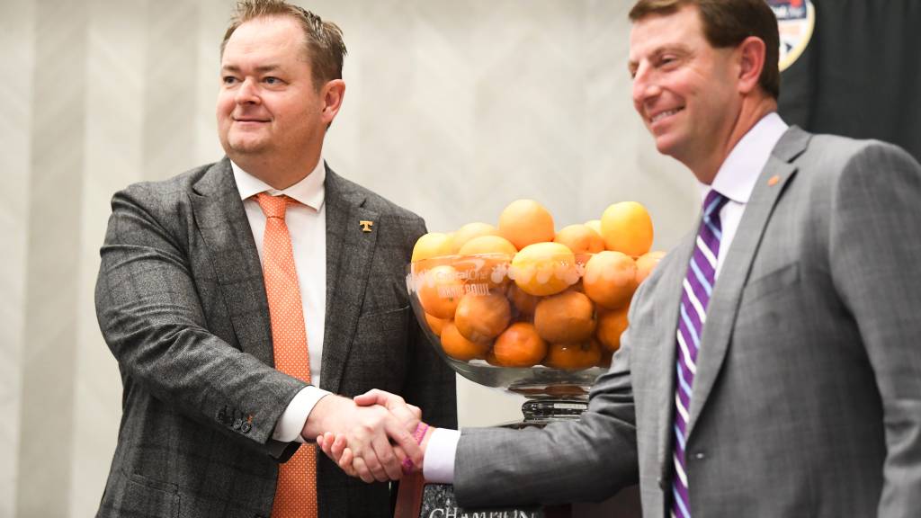 Orange Bowl Pregame Buzz: Clemson vs. Tennessee