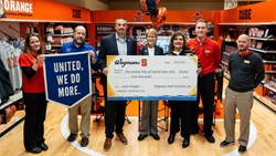 Orange Team With Wegmans and United Way to Sack Hunger