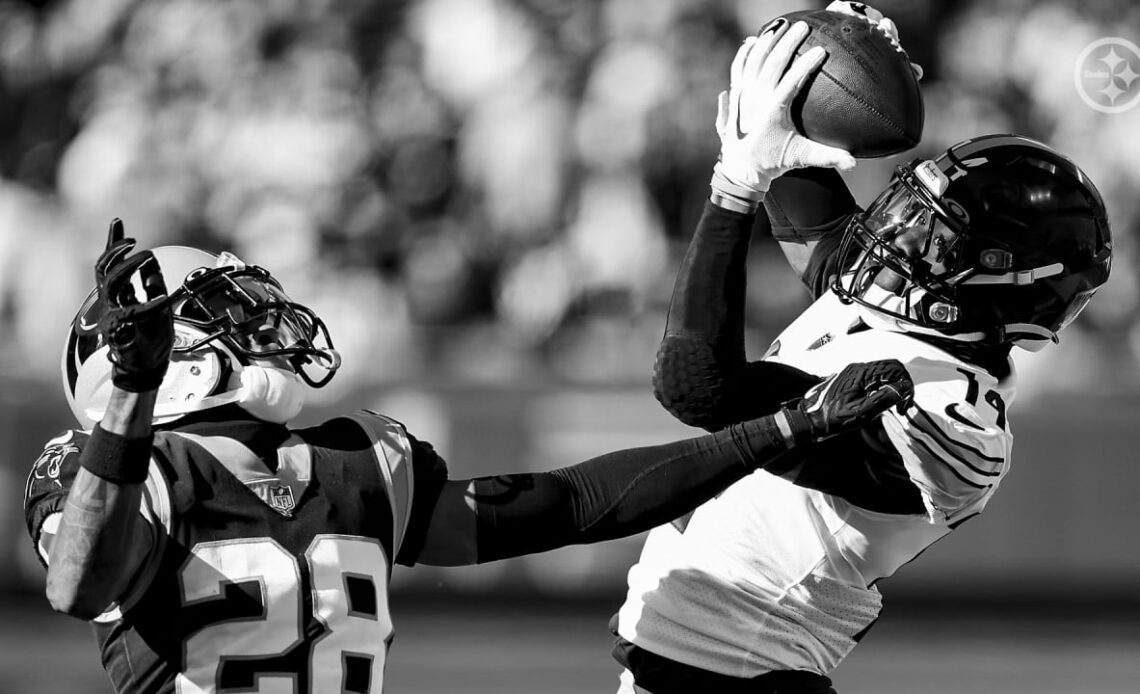 PHOTOS: Monochrome moments - Steelers at Panthers