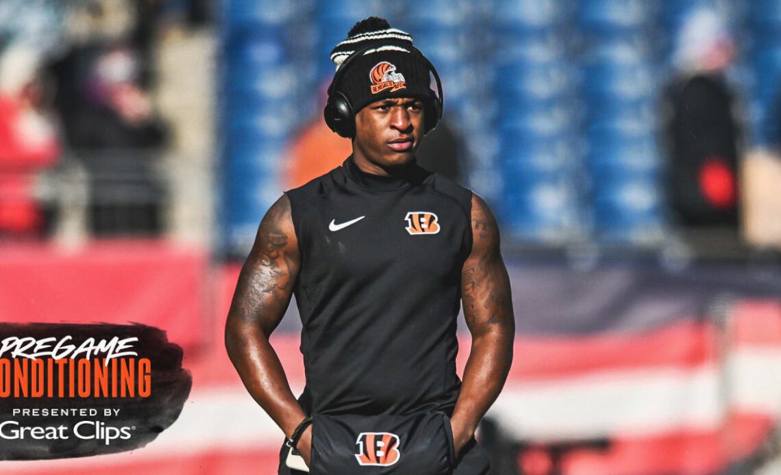 Photos: Bengals Warm Up for Week 16