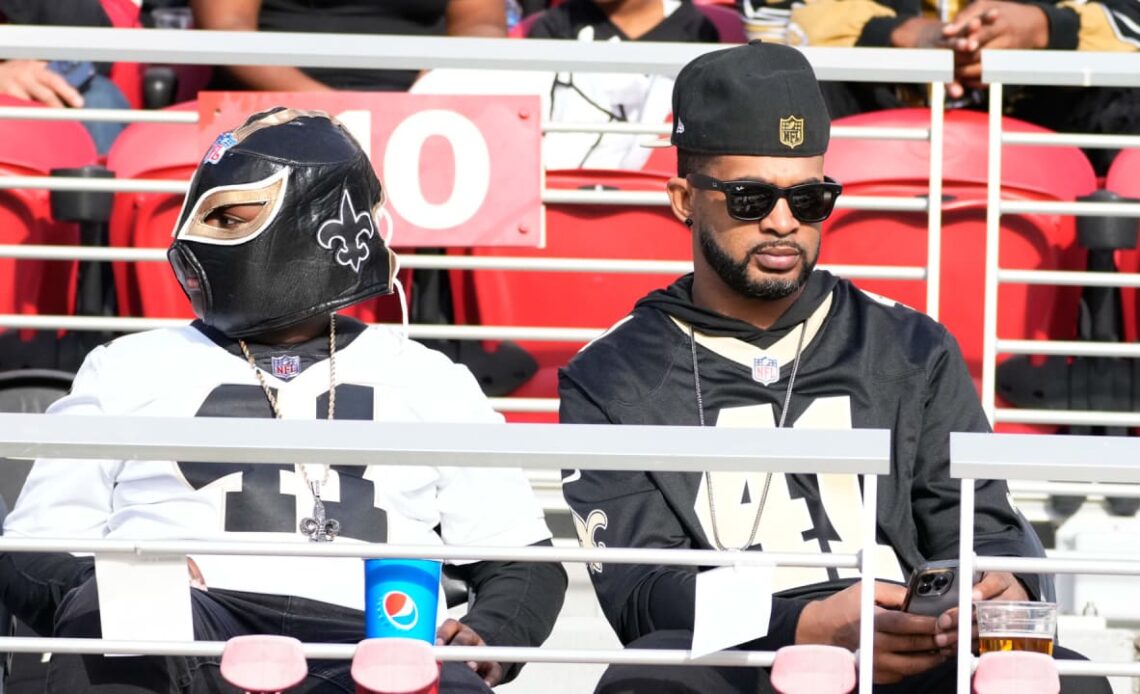 Photos: Saints vs 49ers Week 12 2022: Best of Fans