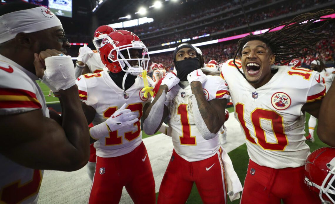 Photos: Top Shots From Week 15 vs. Houston Texans