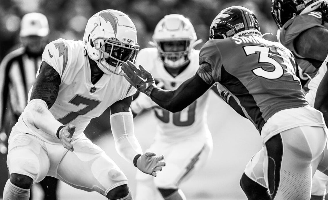 Bolts in B&W: Week 18