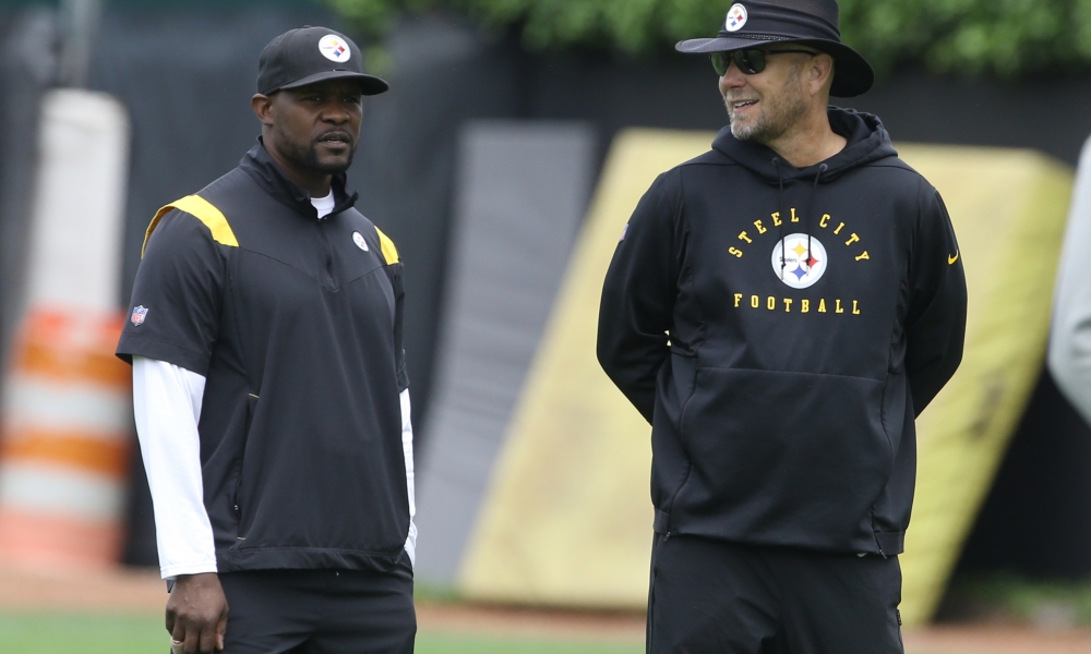 Browns request to interview Brian Flores to replace Joe Woods