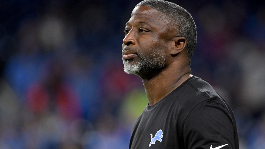 Indianapolis Colts complete head coach interview with Aaron Glenn