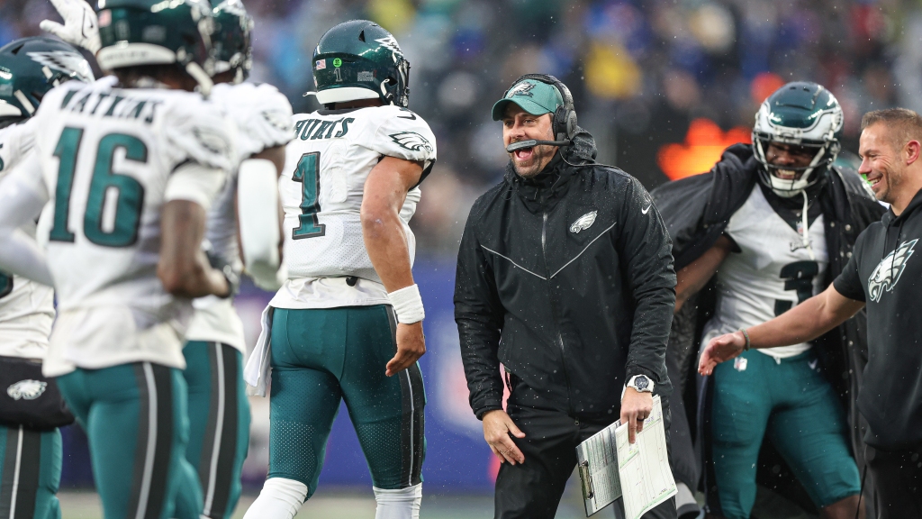 Jets interview Eagles pass-game coordinator Kevin Patullo for OC