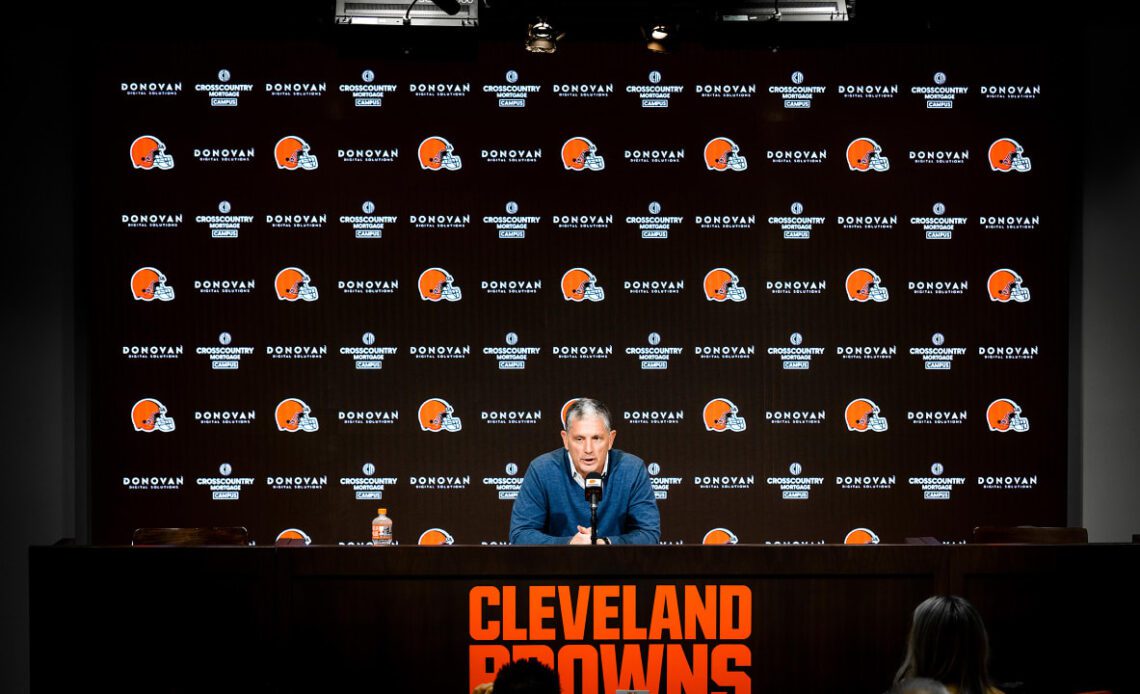 Jim Schwartz recalls memories in 1st NFL job with Browns