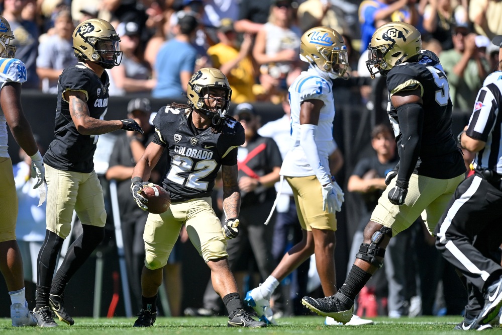 Shedeur Sanders gets work in with new CU Buffs receivers