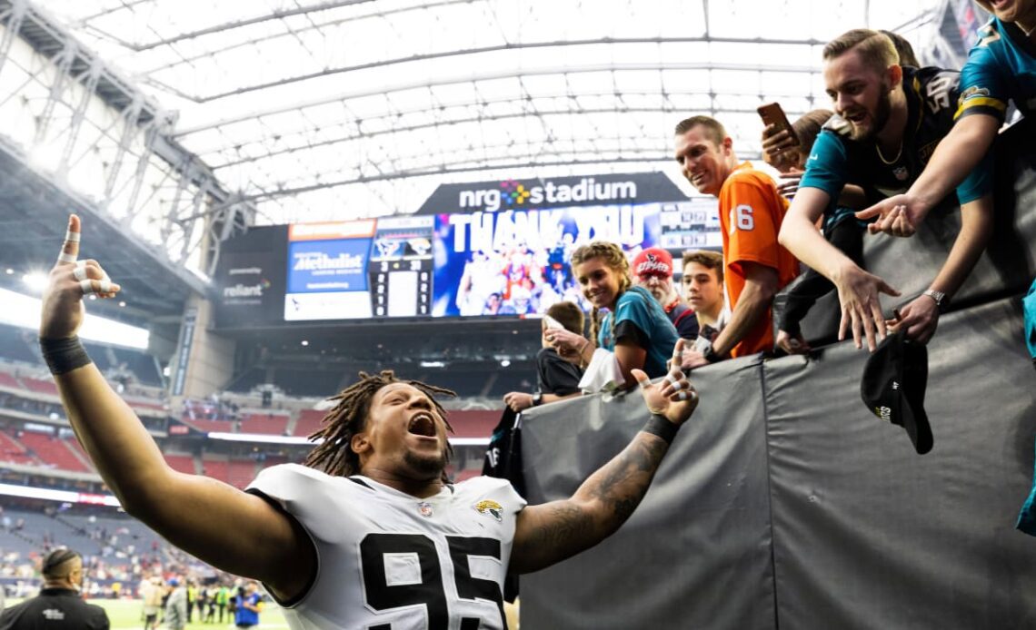 📸 VICTORY MONDAY | JAX vs. HOU | Week 17