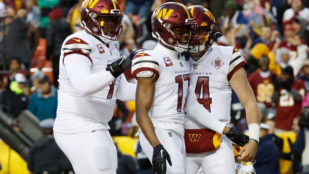 Washington leads 13-6 at halftime