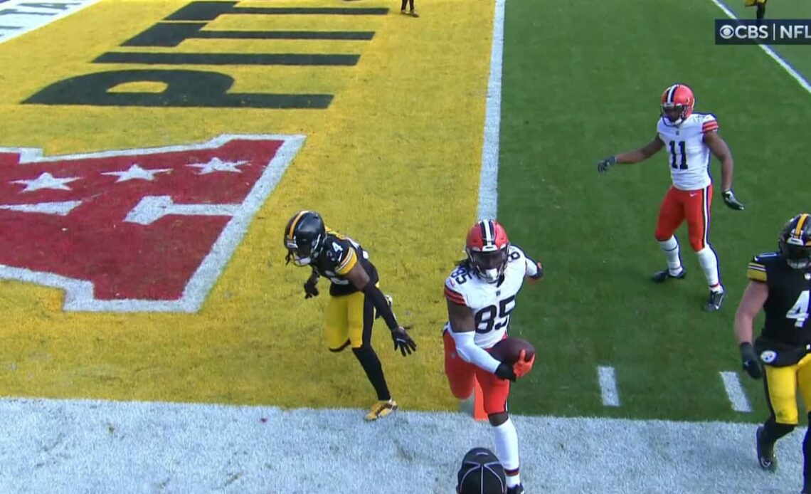 Watson's 10-yard TD pass to Njoku opens scoring in Browns-Steelers