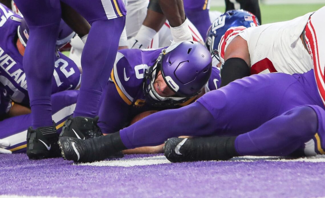 Cousins Caps The Opening Drive With A QB Sneak Touchdown