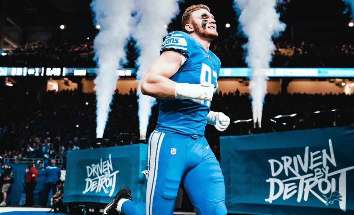 Detroit Lions rookie DL Aidan Hutchinson impressing a couple Hall of Fame pass rushers