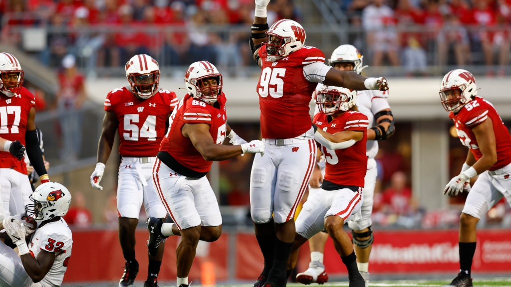 Keeanu Benton named one of the ‘big winners’ of Senior Bowl by DraftWire