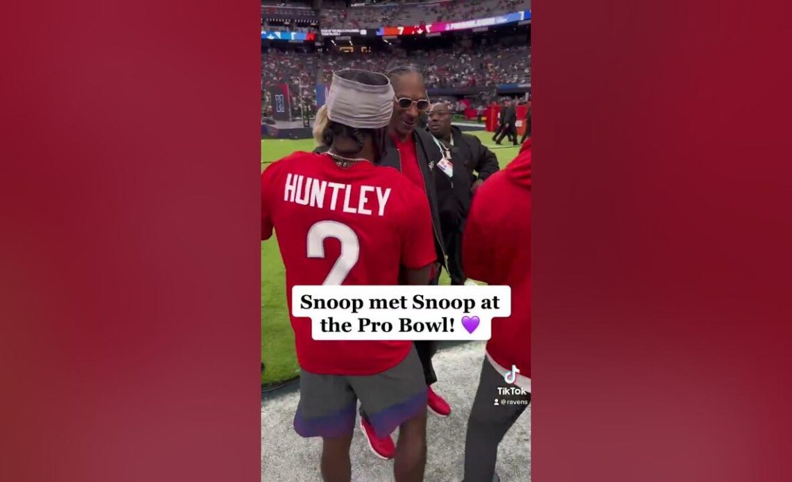 Snoop Meets Snoop Dogg at the Pro Bowl!