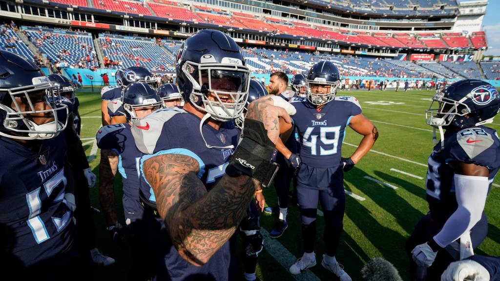 Tennessee Titans honor Taylor Lewan with tribute video after release