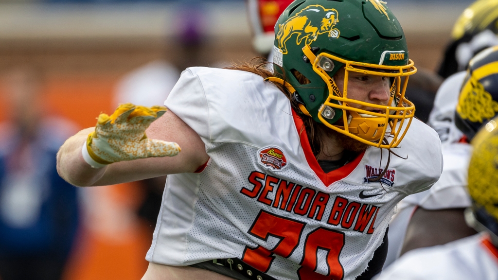 Titans’ Dillon Radunz gave NDSU’s Cody Mauch Senior Bowl advice