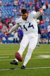 Titans Release K Randy Bullock