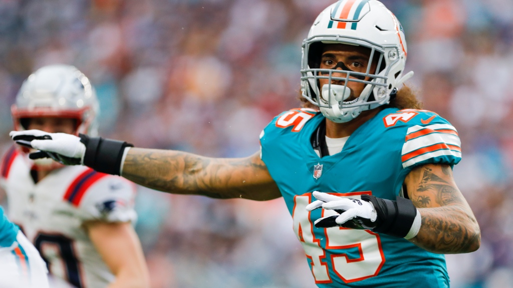 Analyzing the terms of Duke Riley’s deal with the Dolphins