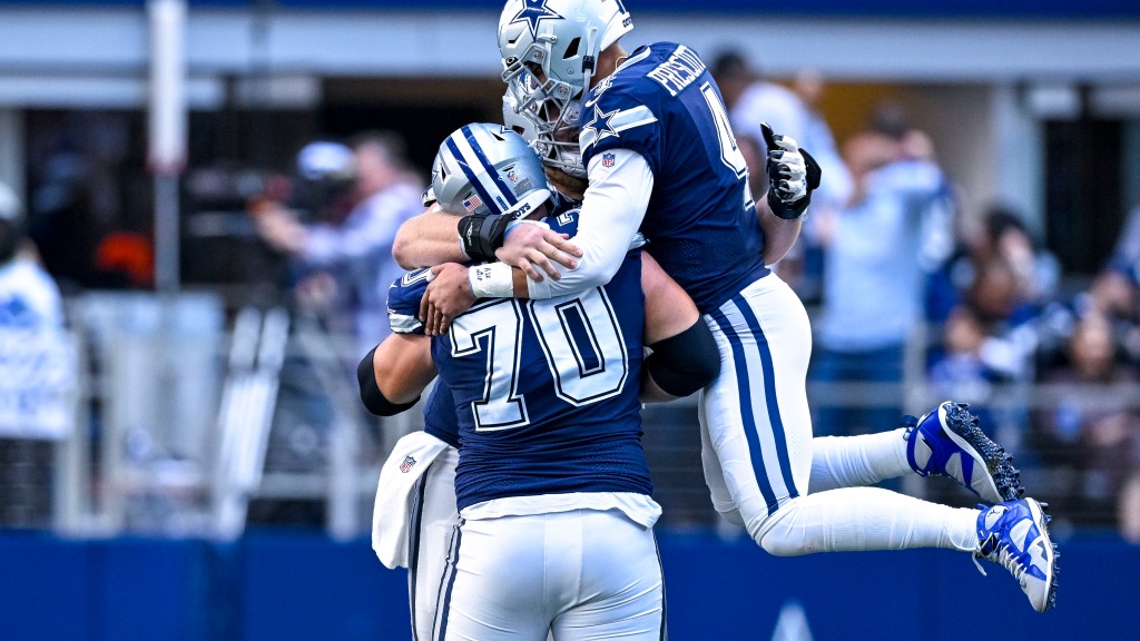 Cowboys create cap space by changing Prescott, Martin contract details