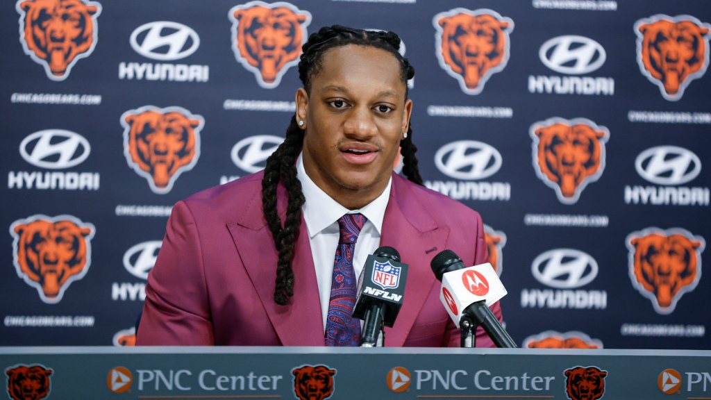 Matt Eberflus reveals who will be MIKE linebacker in Bears defense