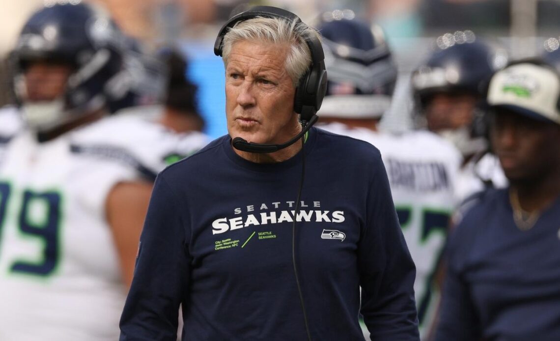 Seahawks 'totally connected' to top 2023 NFL Draft QBs despite 'positive' contract talks with Geno Smith