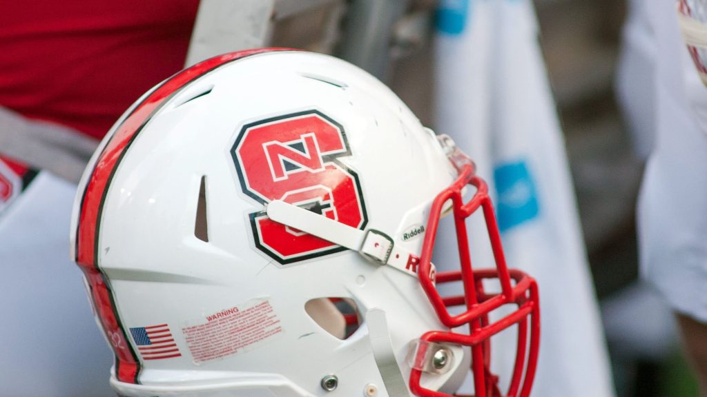 Tennessee Vols football schedules North Carolina State in 2024