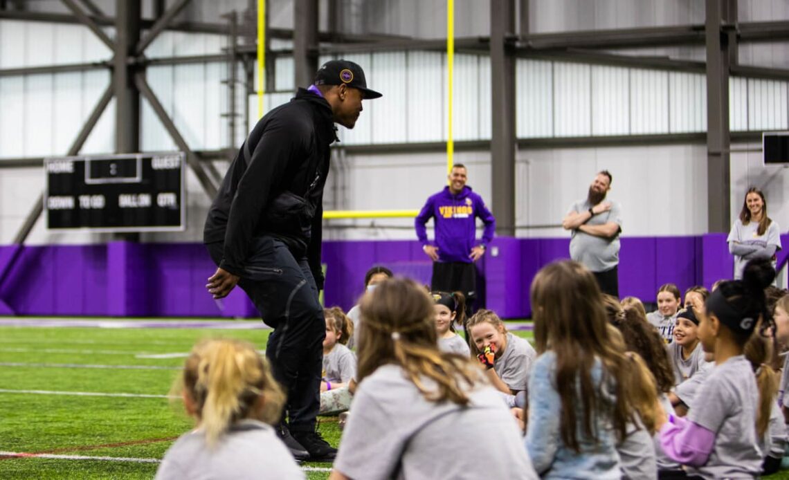 C.J. Ham Speaks at Vikings Girls Football Academy