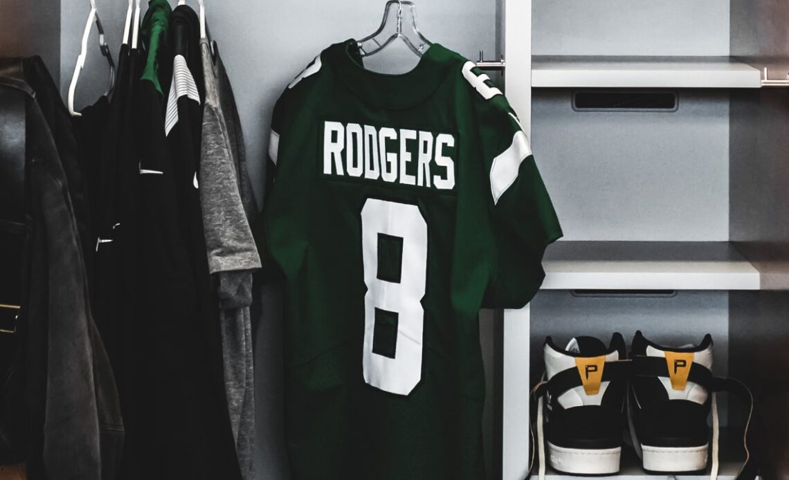 Gallery | First Look at Aaron Rodgers' No. 8 Jets Jersey