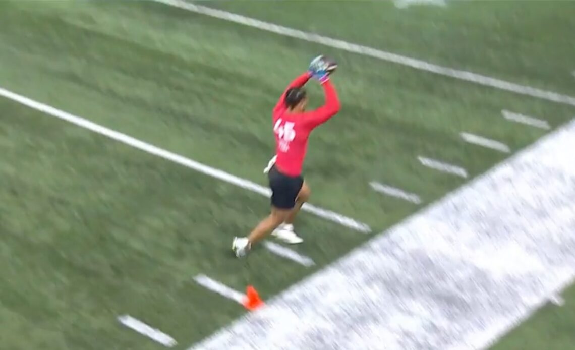 Jaxon Smith-Njigba Snags Pair Of Toe-Tapping Sideline Grabs With Ease At Combine