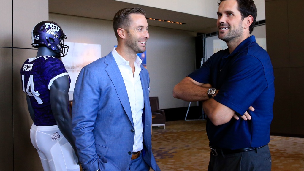 Kliff Kingsbury will coach QBs under Lincoln Riley at USC